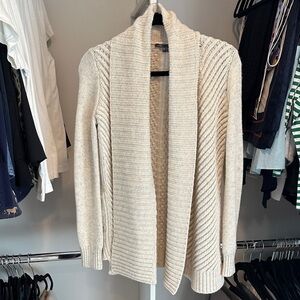 VINCE Wool Cream Textured Knit shawl style Cardigan. NWOT